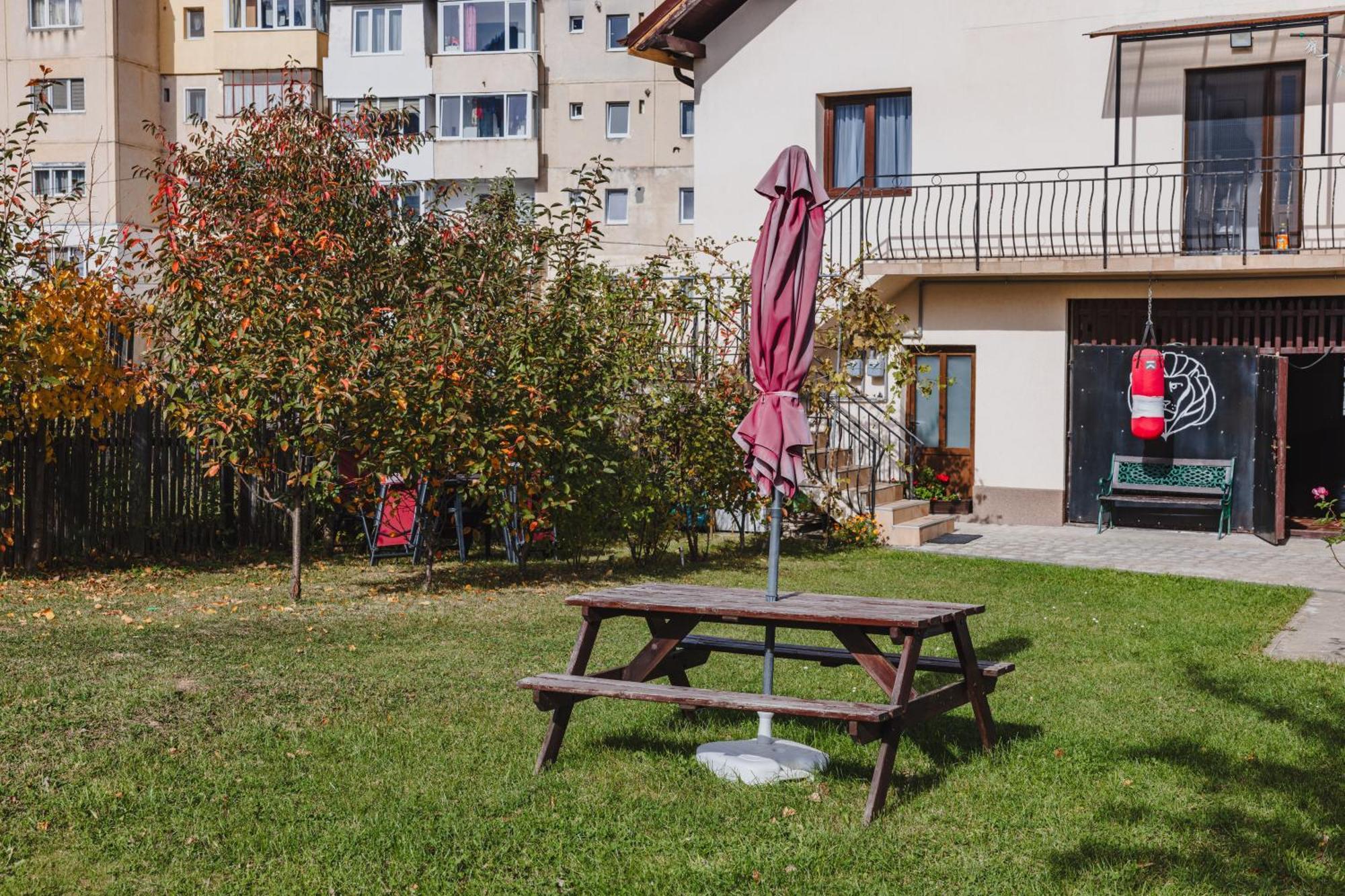 Cazare Zorilor Zărneşti Exteriér fotografie